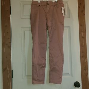 Size 4 Rose W62 Signiture Fit Skinny Jeans